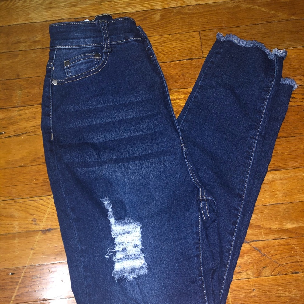 Fashion Nova dark wash blue jeans
